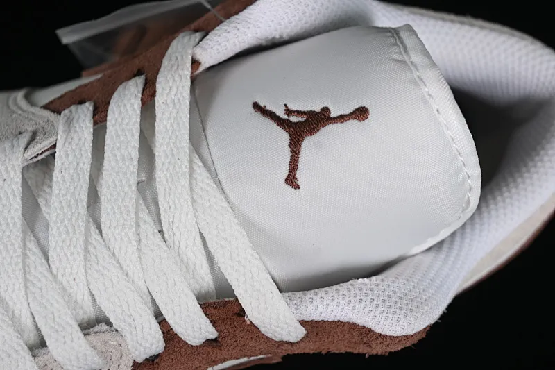 All categories Air Jordan Jordan series basketball shoes Air Jordan 1 Low Z version Air Jordan 1 Low AJ1 Joe 1 taupe low-top cultural and leisure sports sneakers HF1567-200